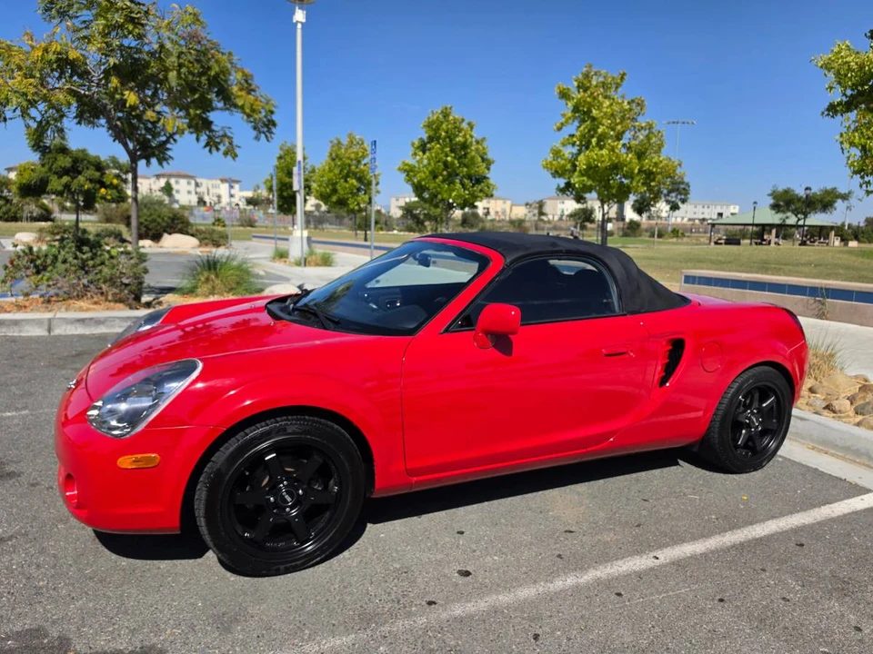 2005 Toyota MR2 Spyder/MR-S - Image 2 of 20