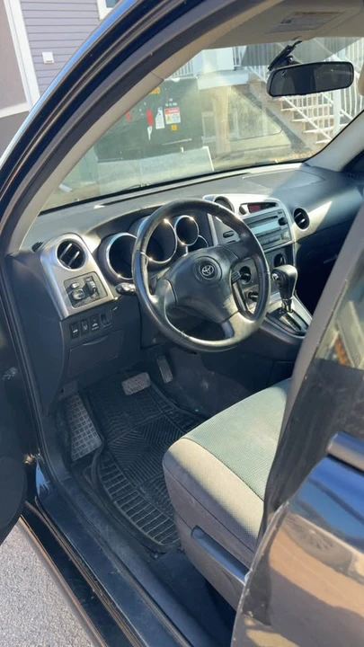2005 Toyota Matrix 1st Gen - Image 4 of 8