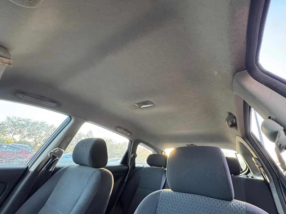 2005 Toyota Matrix 1st Gen - Image 10 of 10
