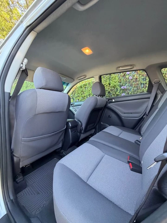 2005 Toyota Matrix 1st Gen - Image 4 of 12