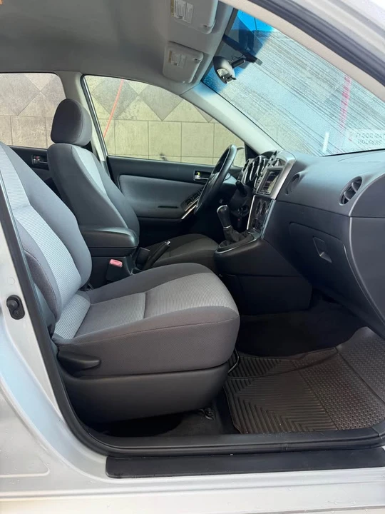 2005 Toyota Matrix 1st Gen - Image 5 of 12