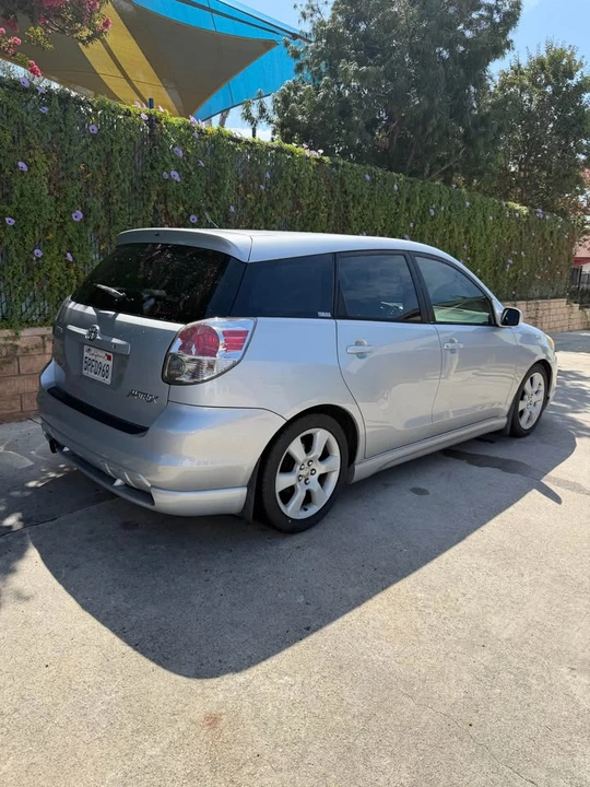 2005 Toyota Matrix 1st Gen - Image 8 of 12