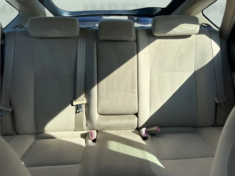 2005 Toyota Prius 2nd Gen - Image 10 of 12