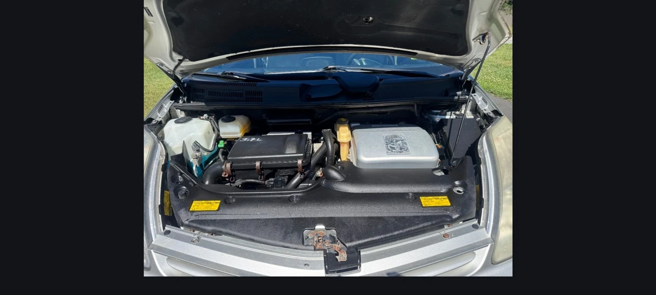 2005 Toyota Prius 2nd Gen - Image 12 of 12