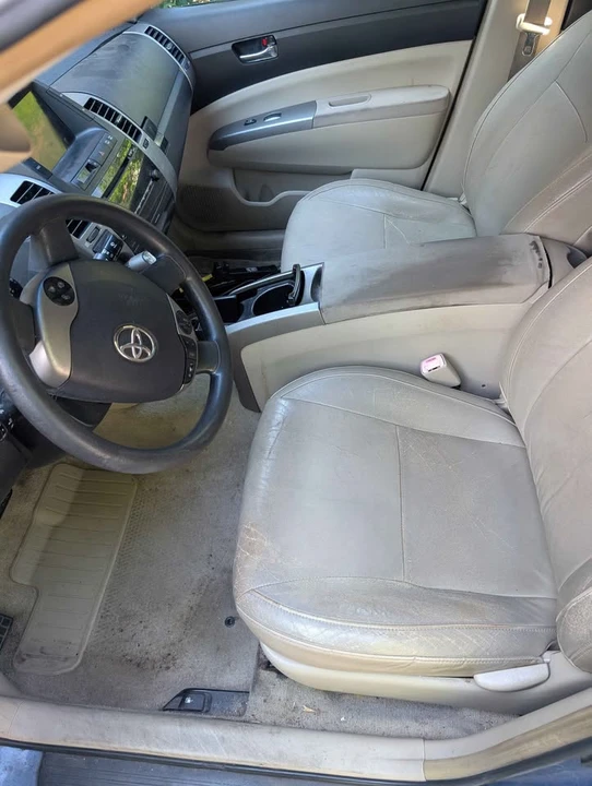 2005 Toyota Prius 2nd Gen - Image 12 of 14