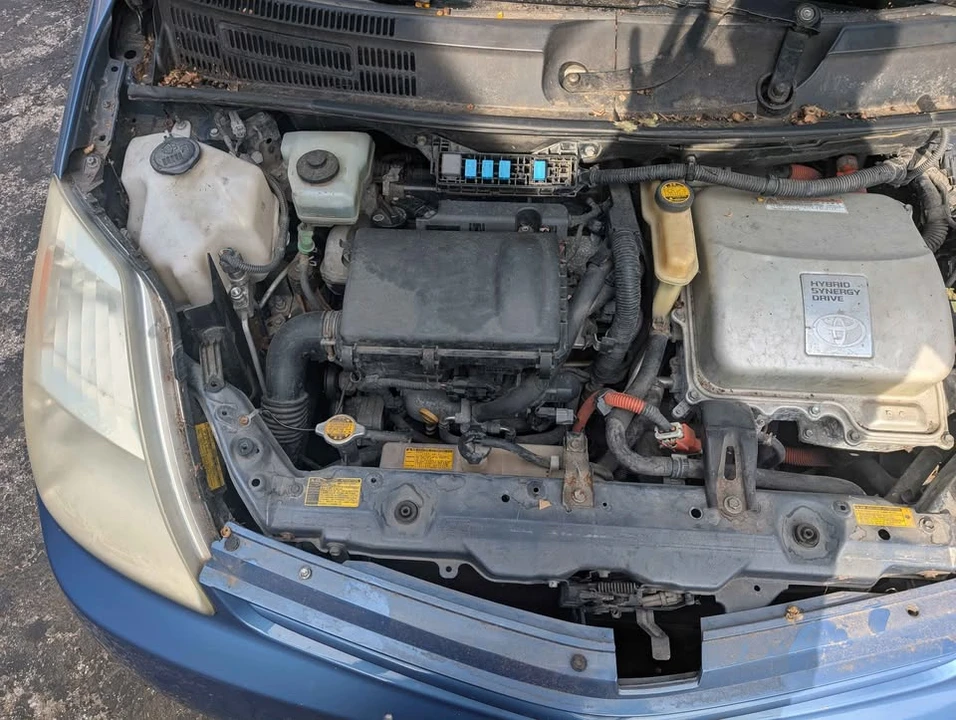 2005 Toyota Prius 2nd Gen - Image 6 of 14