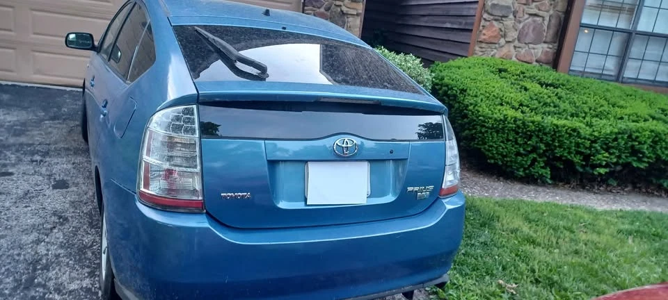 2005 Toyota Prius 2nd Gen - Image 2 of 14