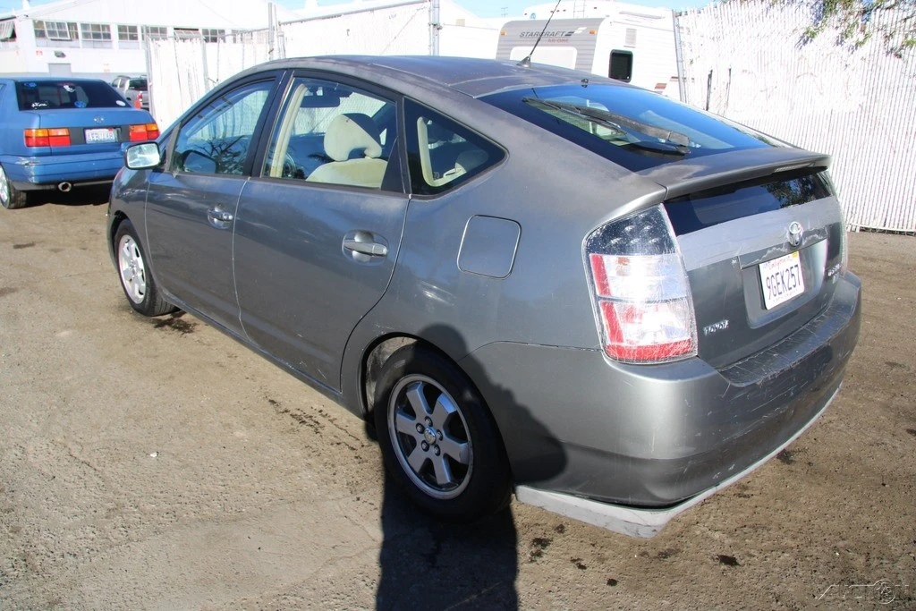 2005 Toyota Prius 2nd Gen - Image 3 of 21