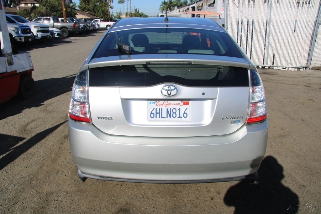 2005 Toyota Prius 2nd Gen - Image 6 of 21