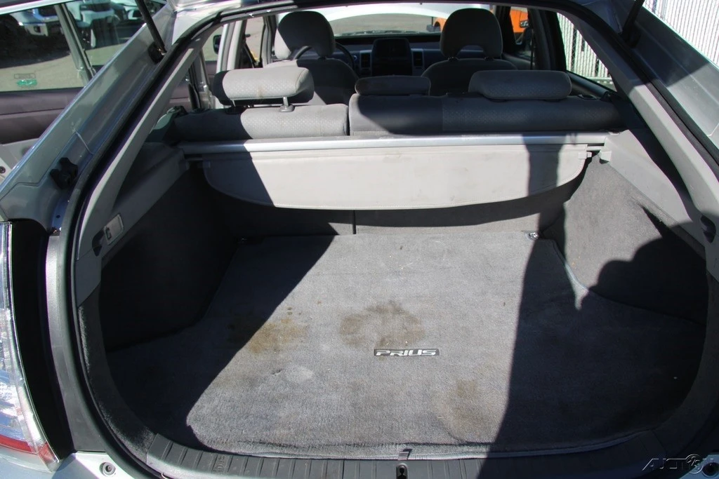 2005 Toyota Prius 2nd Gen - Image 20 of 21