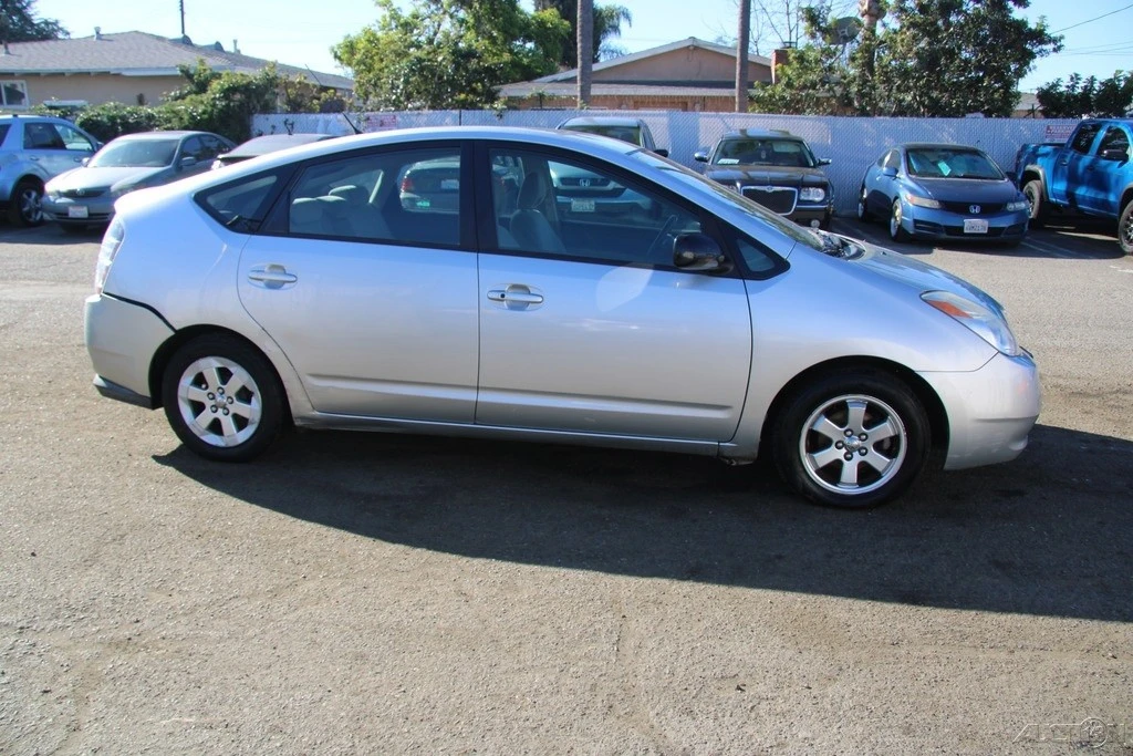 2005 Toyota Prius 2nd Gen - Image 9 of 21