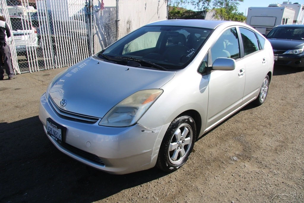 2005 Toyota Prius 2nd Gen - Image 2 of 21