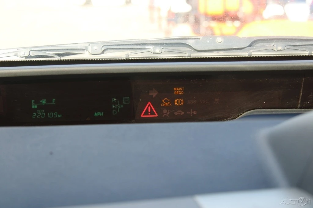 2005 Toyota Prius 2nd Gen - Image 16 of 21