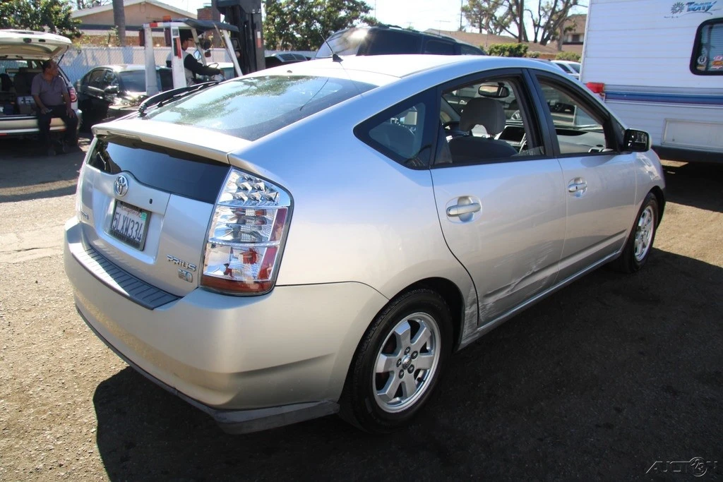 2005 Toyota Prius 2nd Gen - Image 6 of 21