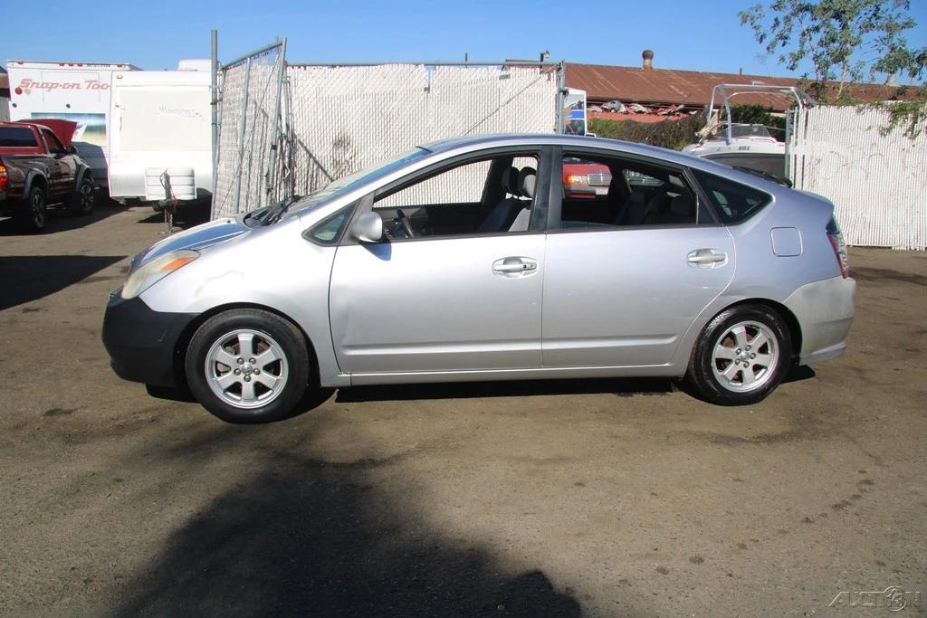 2005 Toyota Prius 2nd Gen - Image 3 of 21