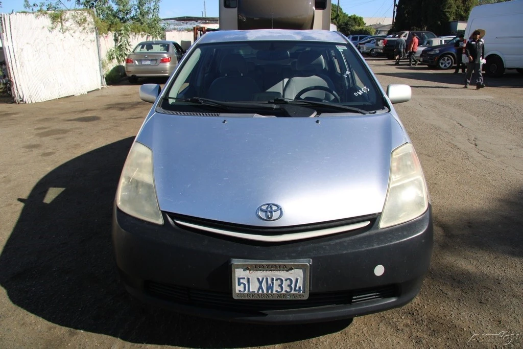 2005 Toyota Prius 2nd Gen - Image 8 of 21