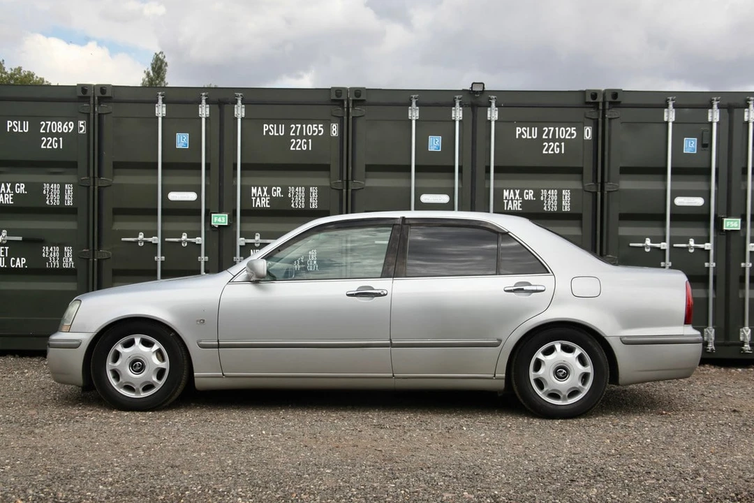 2005 Toyota Progres - Image 16 of 30