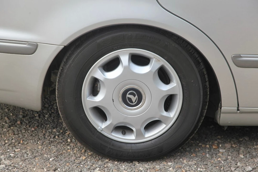 2005 Toyota Progres - Image 22 of 30