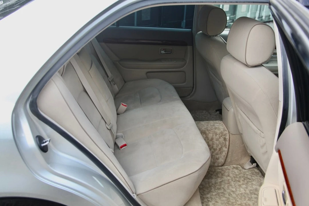 2005 Toyota Progres - Image 6 of 30