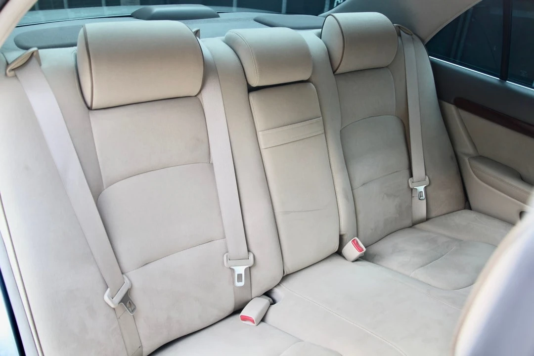 2005 Toyota Progres - Image 8 of 30