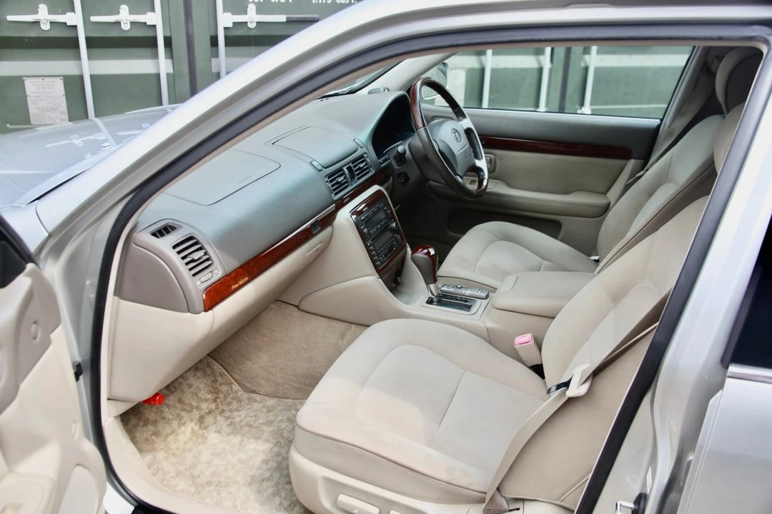 2005 Toyota Progres - Image 27 of 30