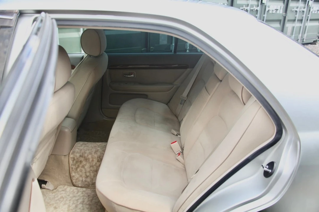 2005 Toyota Progres - Image 29 of 30