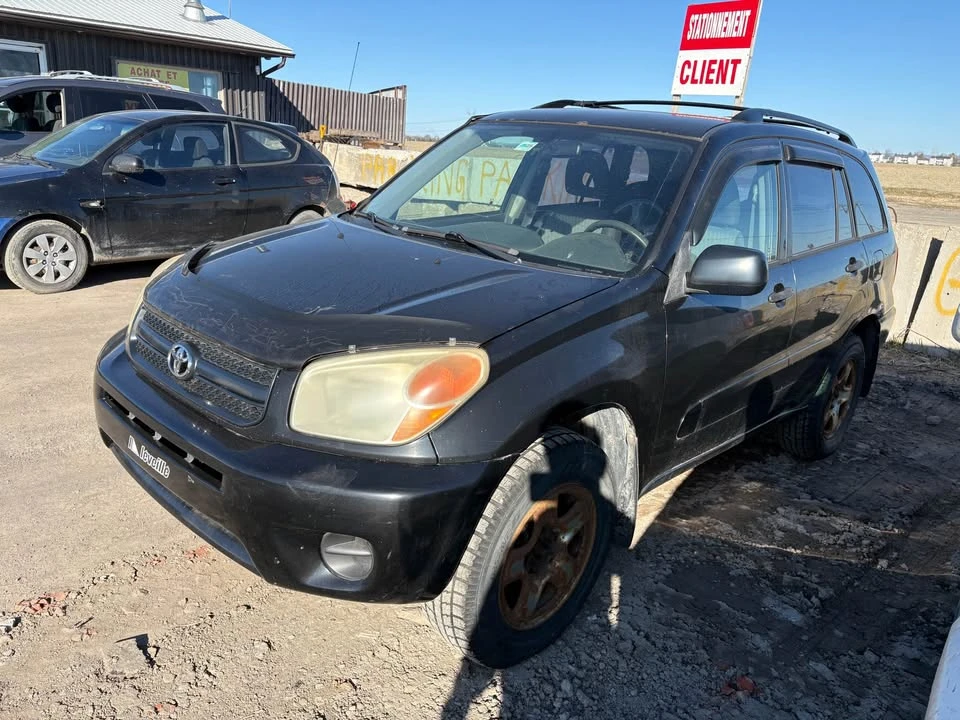 2005 Toyota RAV4 2nd Gen - Image 3 of 9
