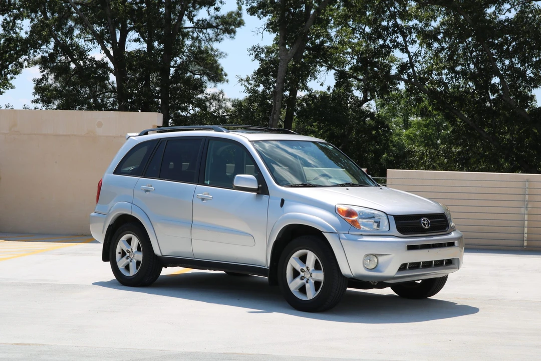 2005 Toyota RAV4 2nd Gen - Image 30 of 31