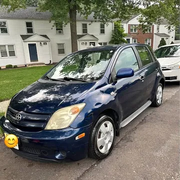 2005 Toyota Scion 4 Door Hatchback