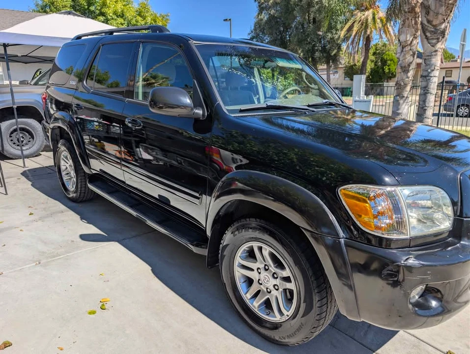 2005 Toyota Sequoia 1st Gen - Image 4 of 6