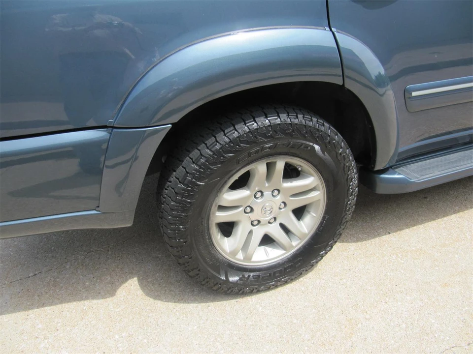 2005 Toyota Sequoia 1st Gen - Image 3 of 27