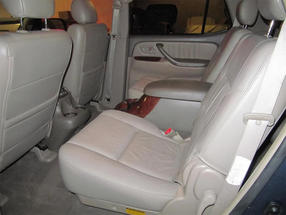 2005 Toyota Sequoia 1st Gen - Image 16 of 27