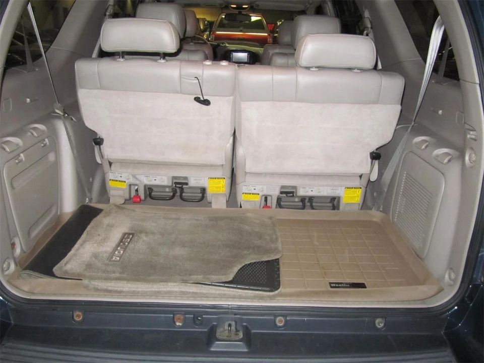 2005 Toyota Sequoia 1st Gen - Image 17 of 27