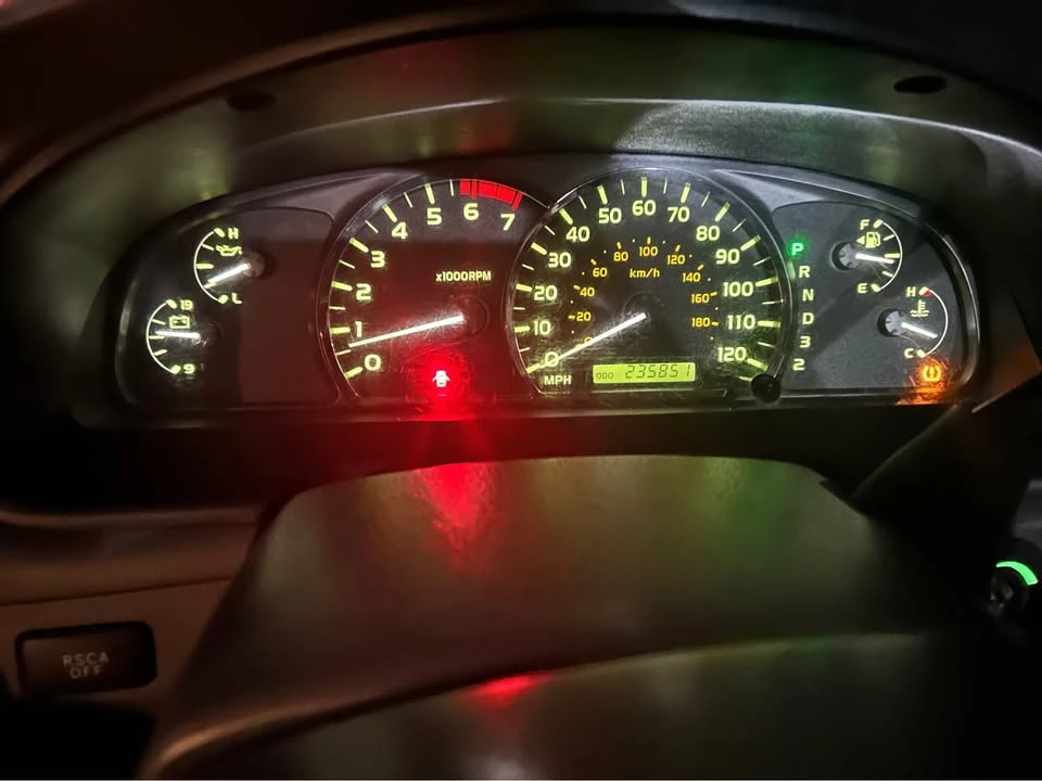 2005 Toyota Sequoia 1st Gen - Image 10 of 13