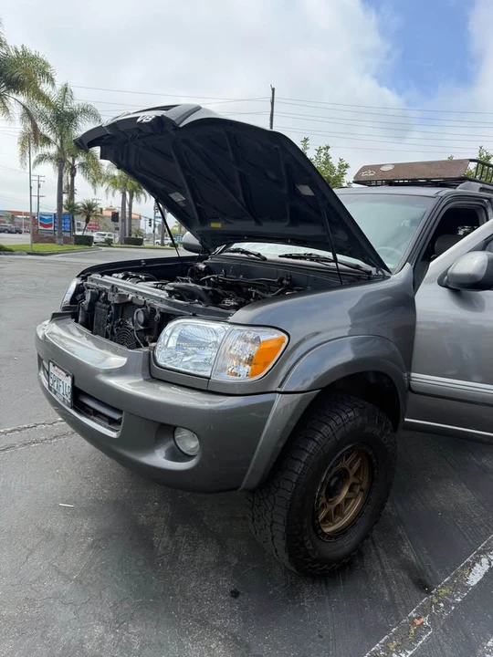 2005 Toyota Sequoia 1st Gen - Image 4 of 8