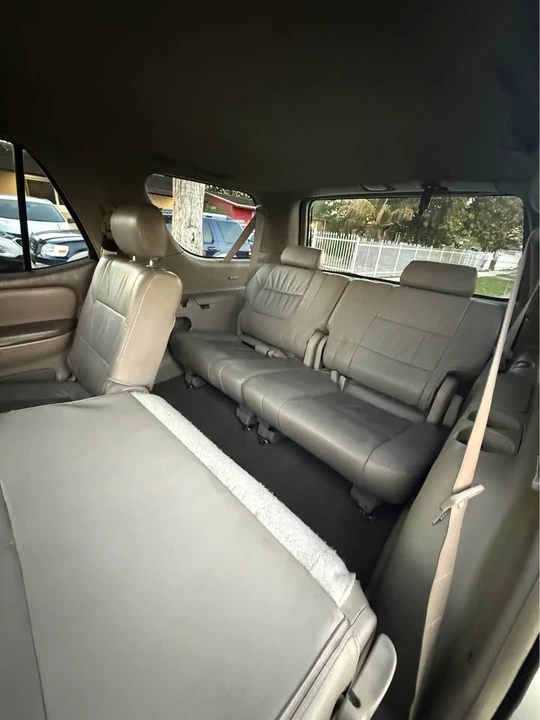 2005 Toyota Sequoia 1st Gen - Image 4 of 8