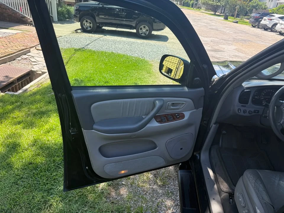 2005 Toyota Sequoia 1st Gen - Image 5 of 20