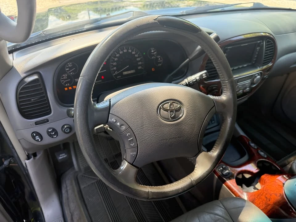 2005 Toyota Sequoia 1st Gen - Image 8 of 20