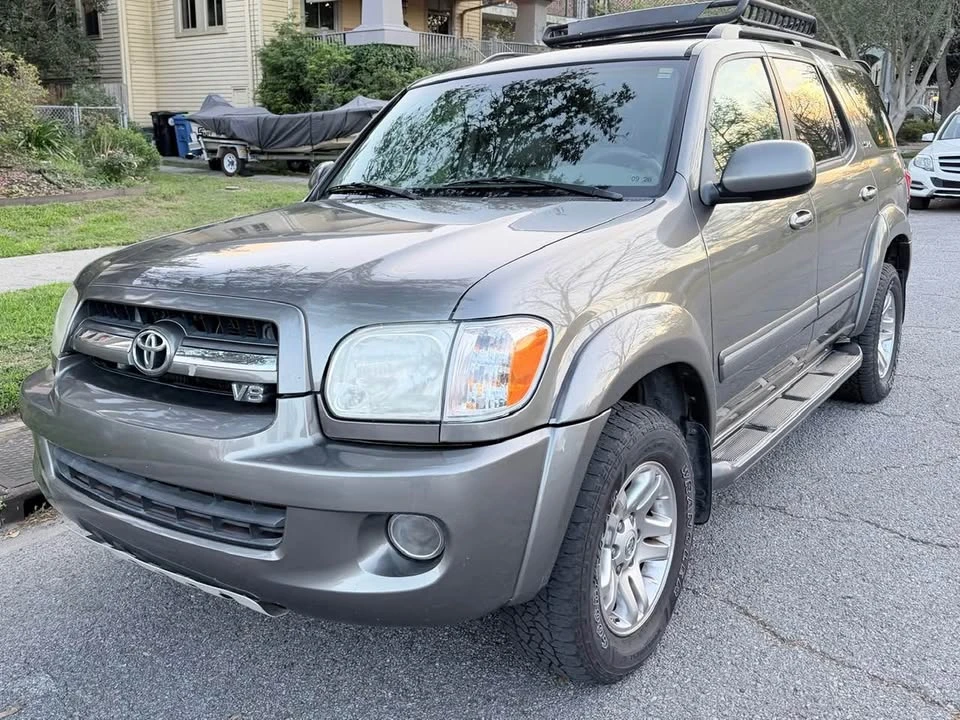 2005 Toyota Sequoia 1st Gen - Image 7 of 10