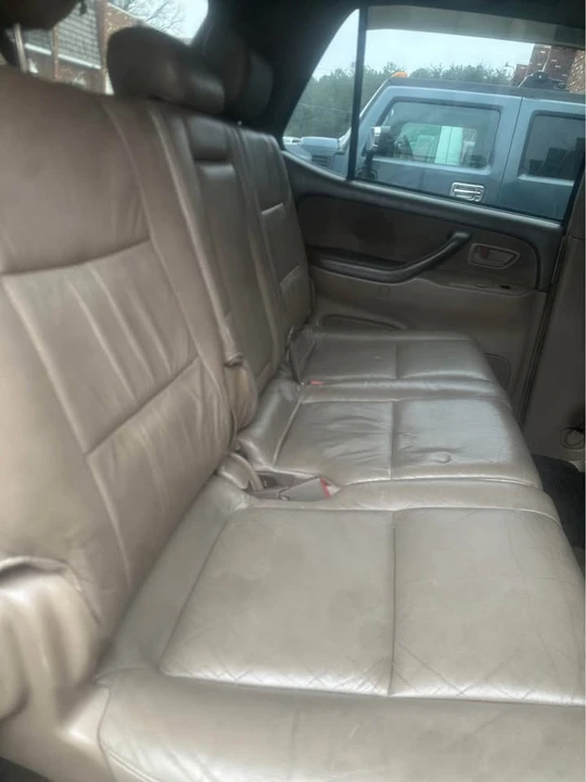 2005 Toyota Sequoia 1st Gen - Image 8 of 9