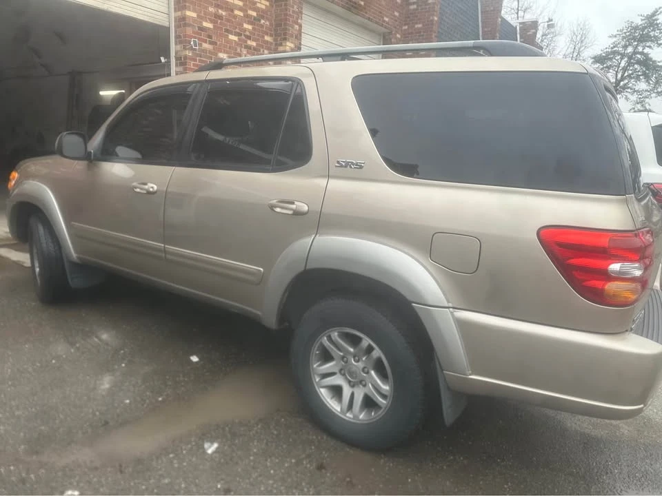 2005 Toyota Sequoia 1st Gen - Image 3 of 9