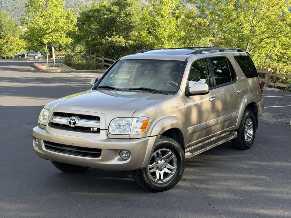 2005 Toyota Sequoia 1st Gen - Image 4 of 31