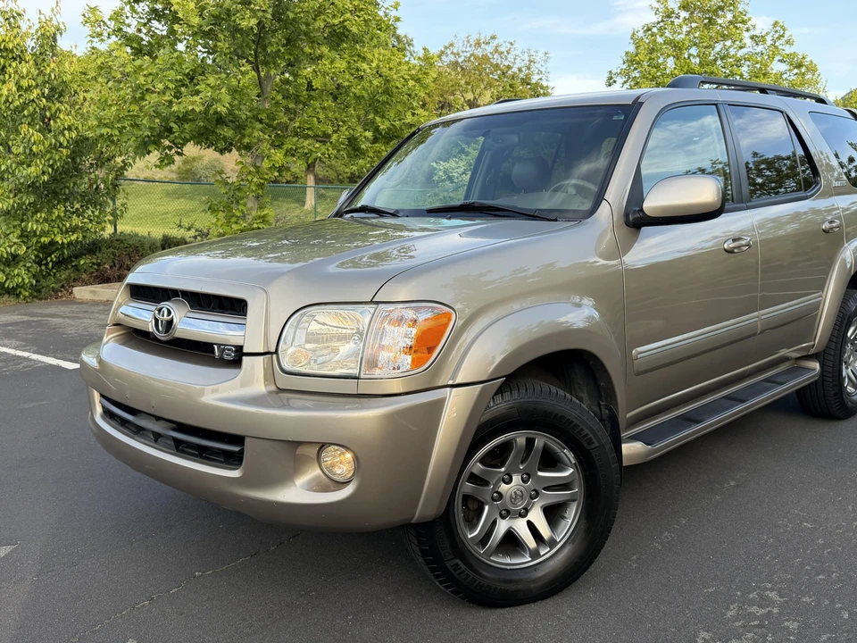 2005 Toyota Sequoia 1st Gen - Image 29 of 31