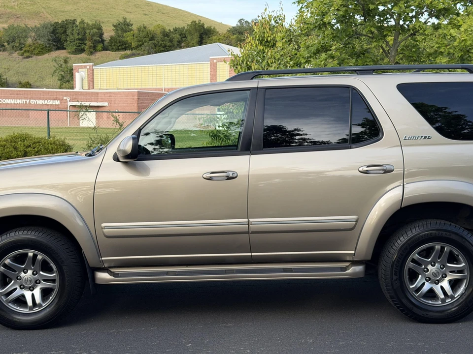 2005 Toyota Sequoia 1st Gen - Image 31 of 31