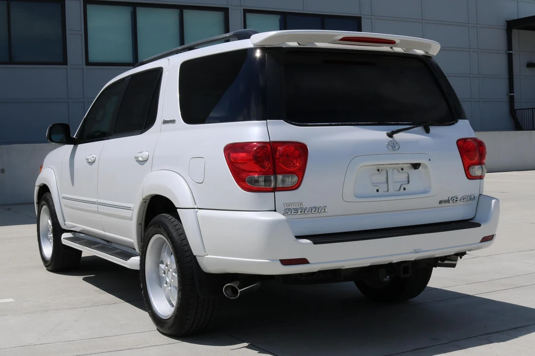 2005 Toyota Sequoia 1st Gen - Image 12 of 21