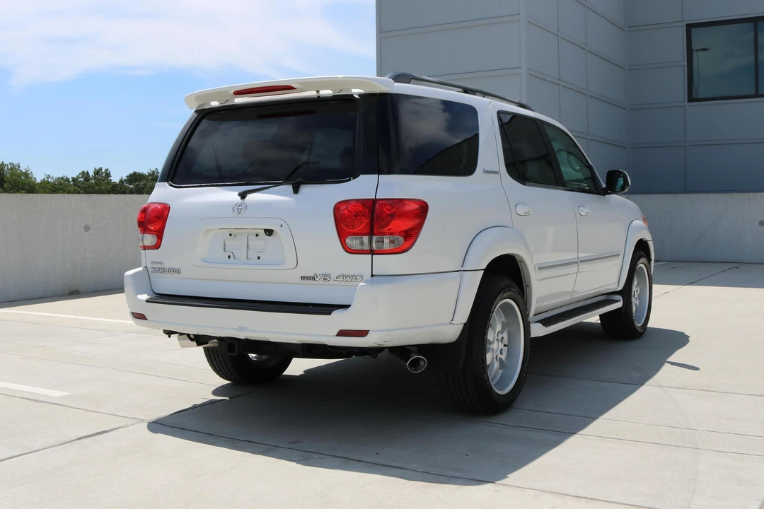 2005 Toyota Sequoia 1st Gen - Image 16 of 21