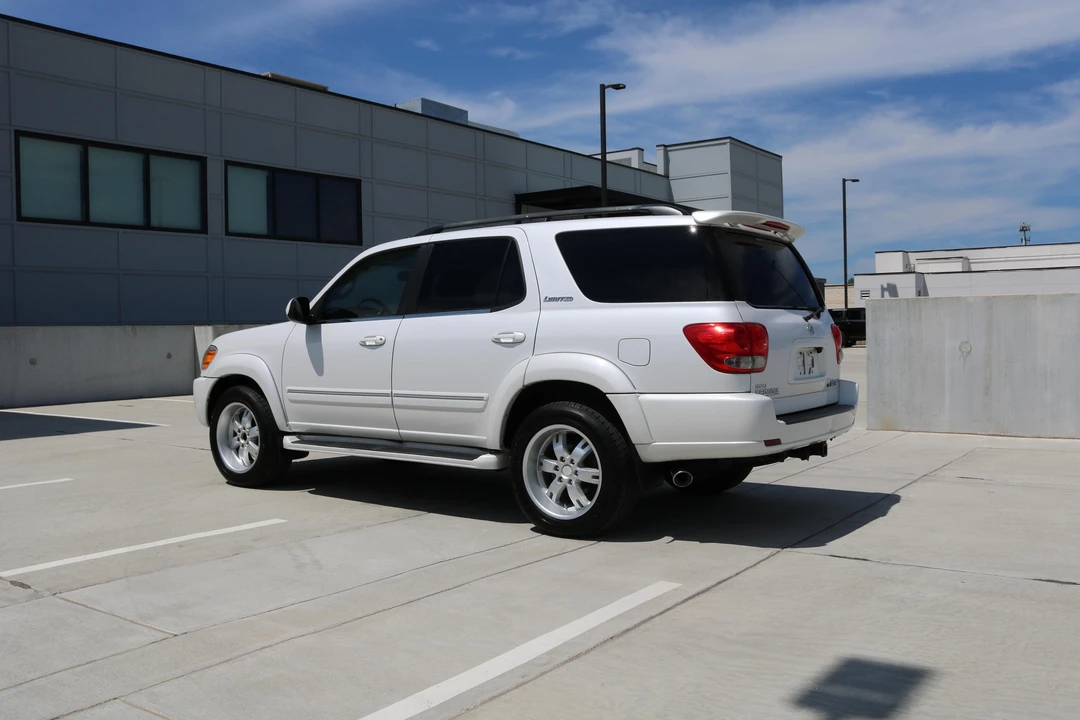 2005 Toyota Sequoia 1st Gen - Image 11 of 21
