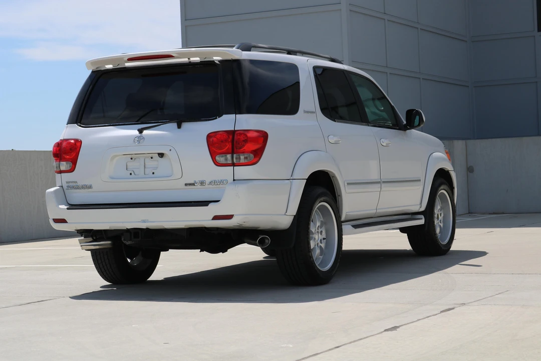 2005 Toyota Sequoia 1st Gen - Image 17 of 21