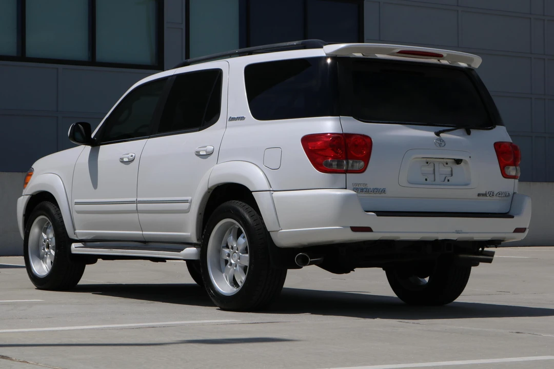 2005 Toyota Sequoia 1st Gen - Image 4 of 21
