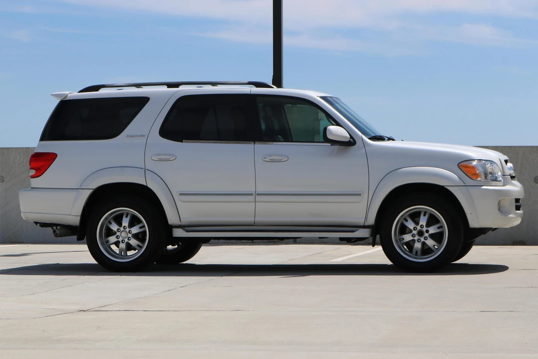 2005 Toyota Sequoia 1st Gen - Image 3 of 21